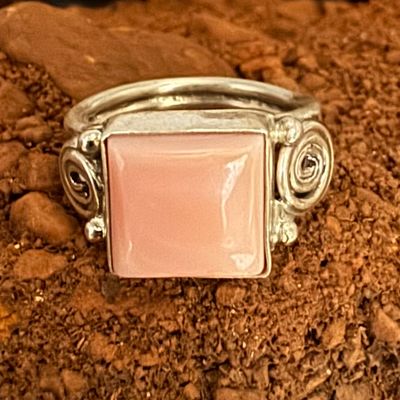 Pink Square Conch Ring