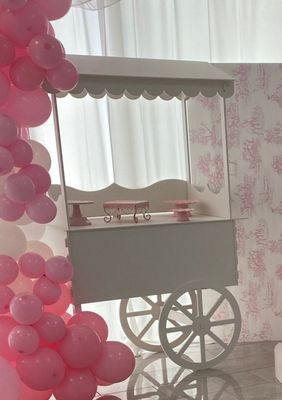 Luxé Treat Kart