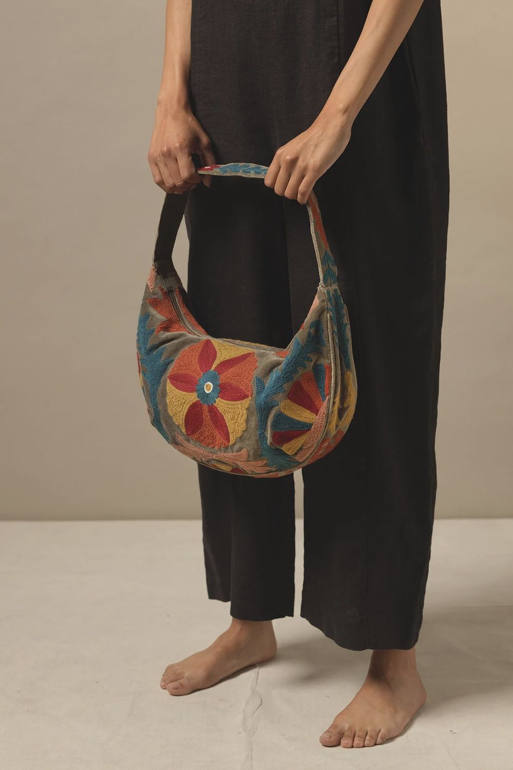 Bag Baggette Embroidered Velvet Mink