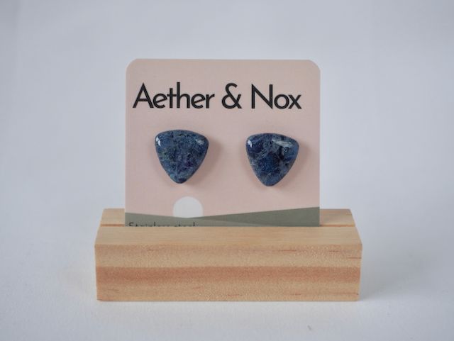 Pebble Stud