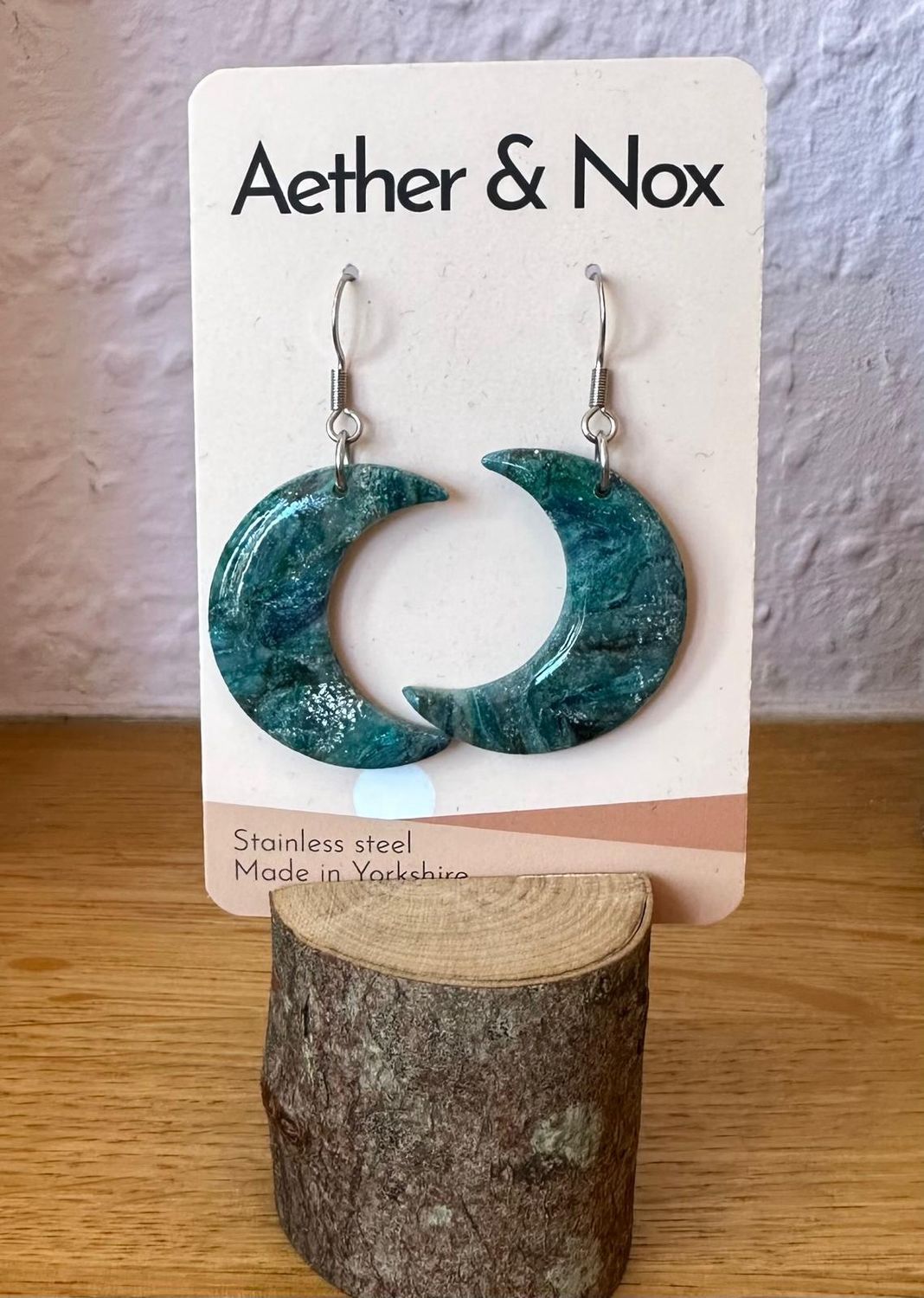 Hook Moon, Colour: Ocean Blue