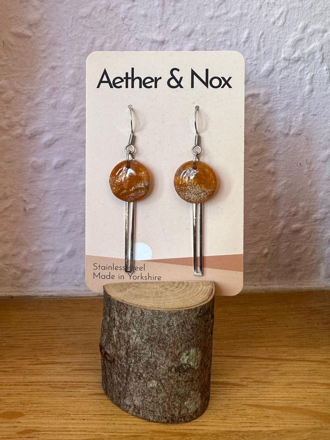 Hook Bar, Colour: Amber