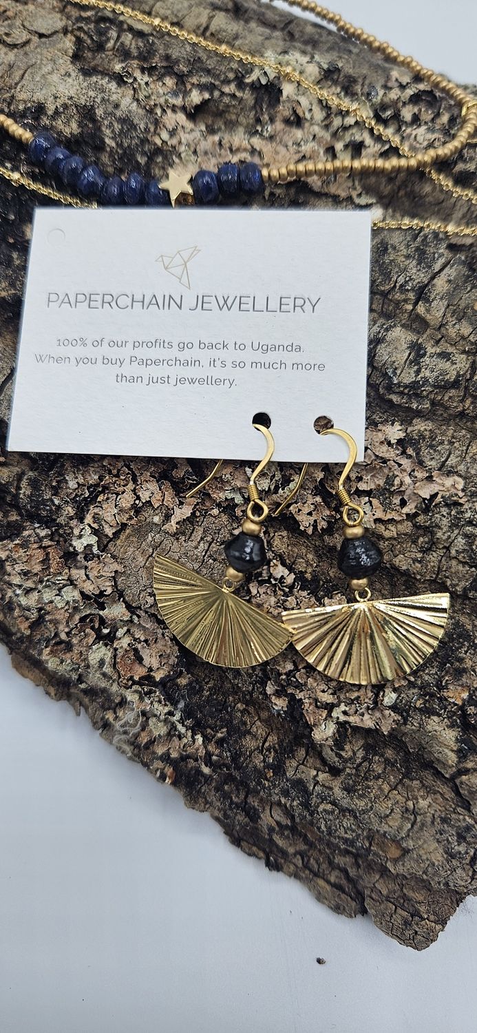 CYNTHIA FAN EARRING