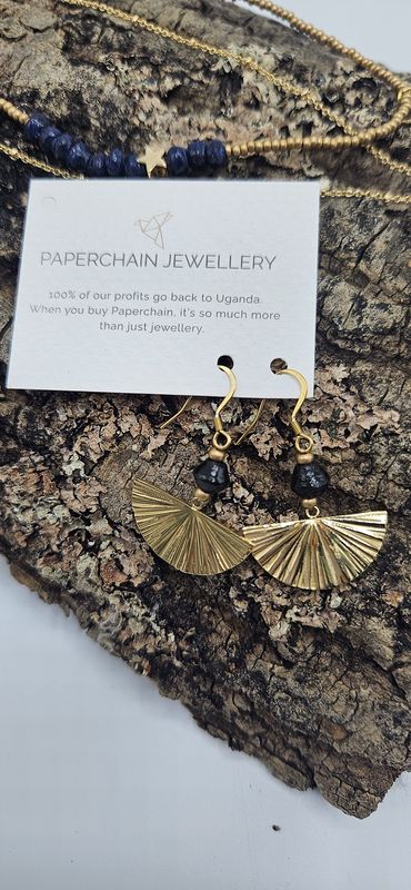 CYNTHIA FAN EARRING