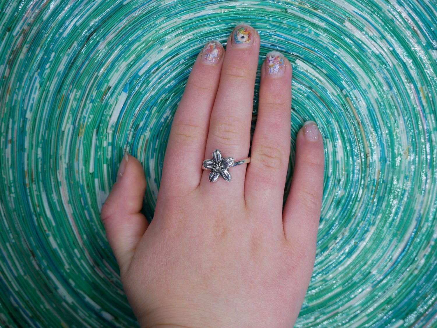 Nadair Silver ring with flower detail