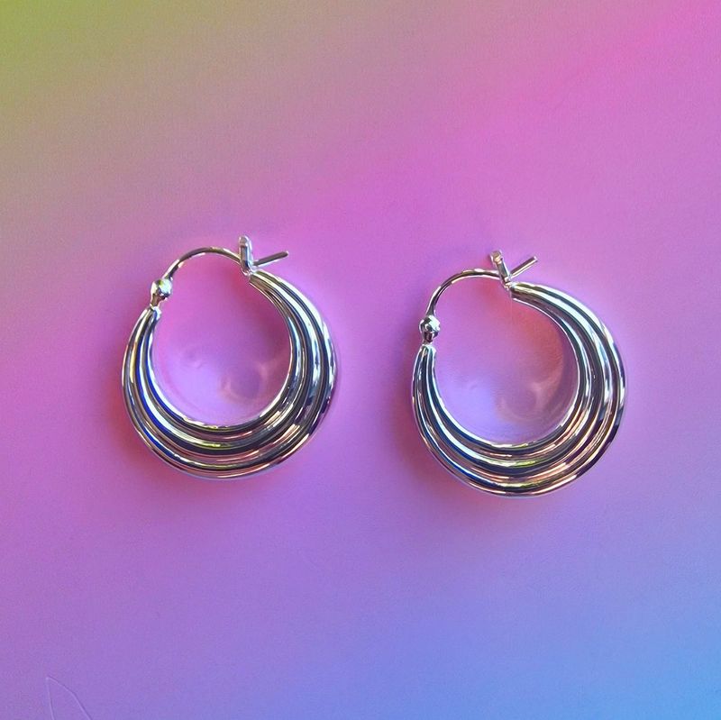 SILVER LAYERED HOOP EARRINGS