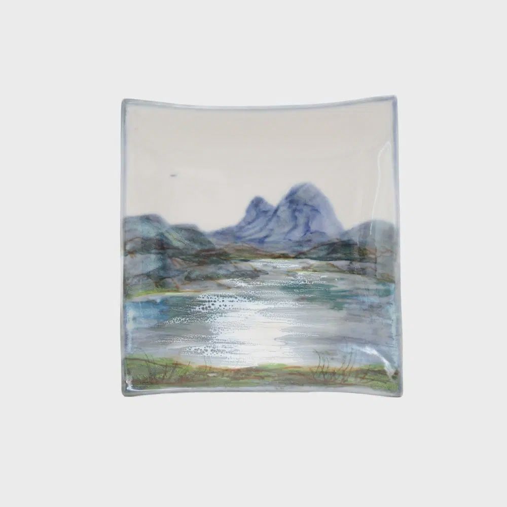 Medium Square Dish Landscape