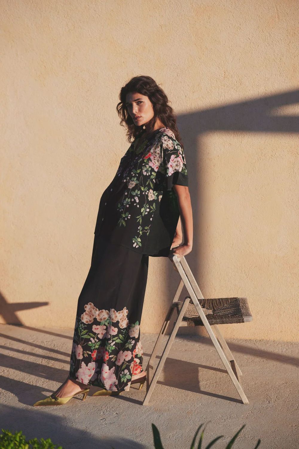 Trailing Blossom Black Crepe Palazzo Pant