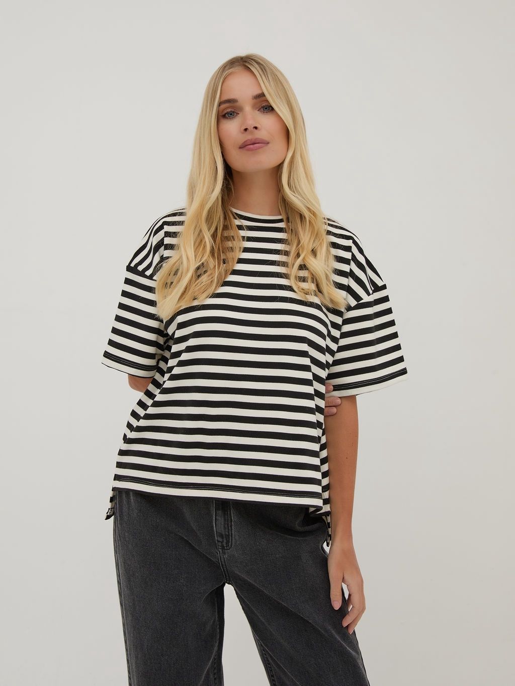 Sara Stripe T-shirt, Colour: Black/White, Size: XS