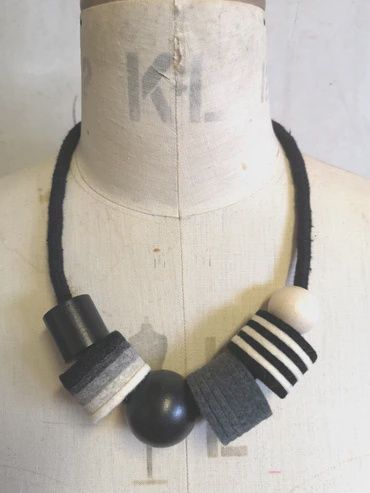 Industrial Necklace Black &amp; White