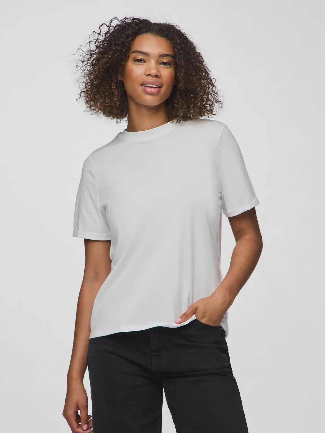 PCRIA SS FOLD UP SOLID TEE JRS NOOS BC, Colour: Bright White, Size: XS