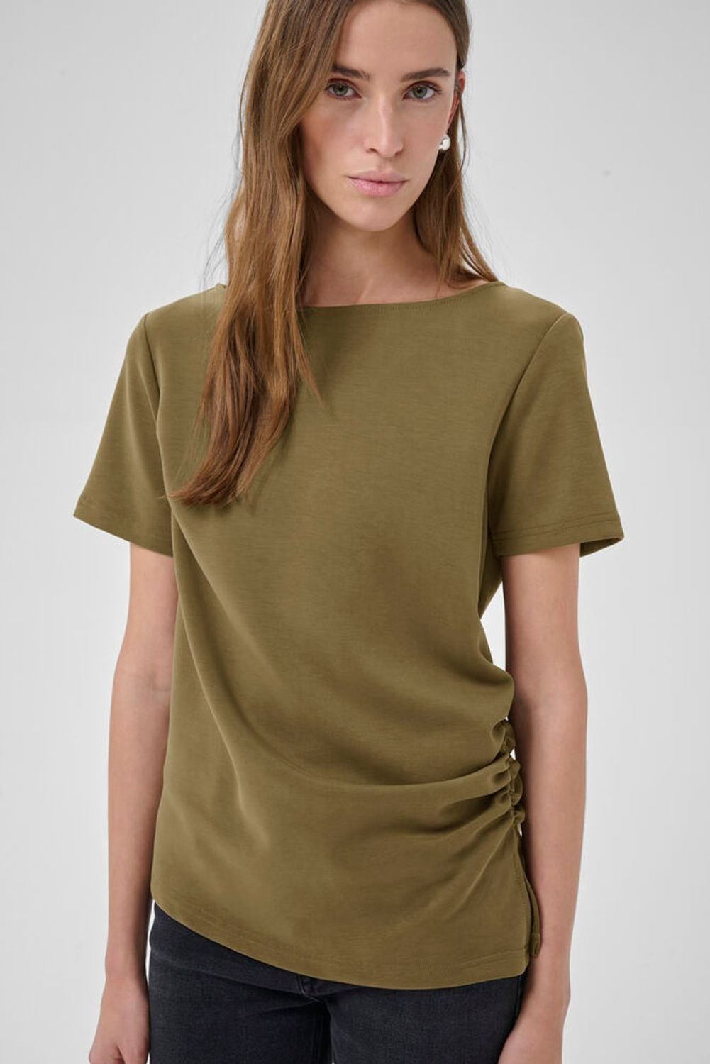 MWHelle Asymmetric Tee