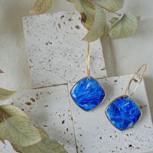 Celestia Thin Hoop Square, Colour: Sapphire Blue / Gold