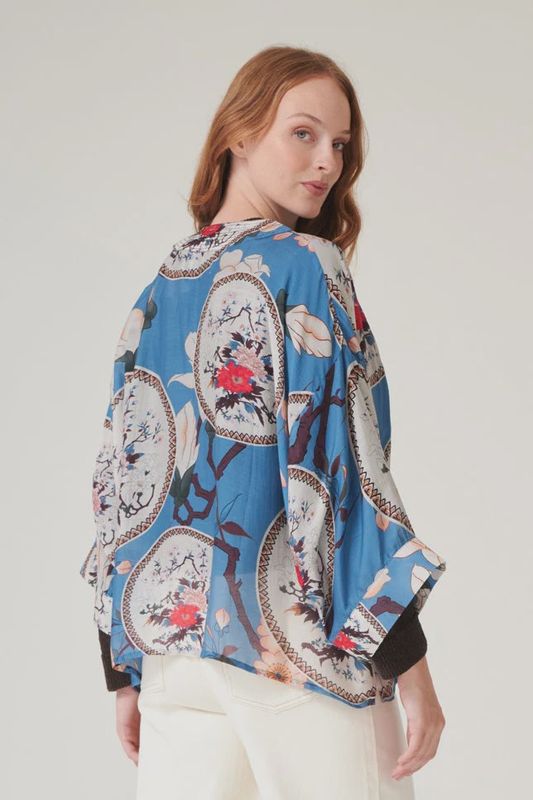 Magnolia Plates Blue Kimono