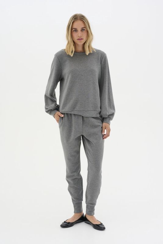 22 The Sweat Blouse