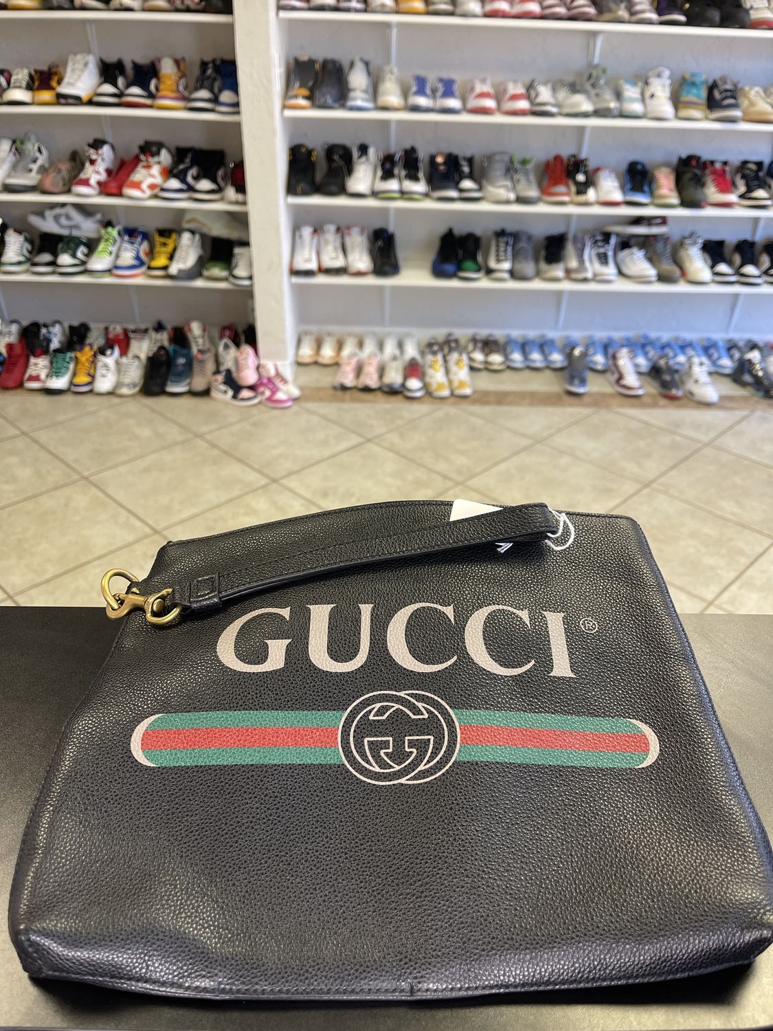 GUCCI TOTE BAG “BLK”  USED