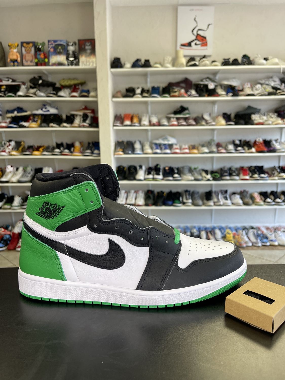 J1 “LUCKY GREEN”  (SZ12)   NEW/OG ALL