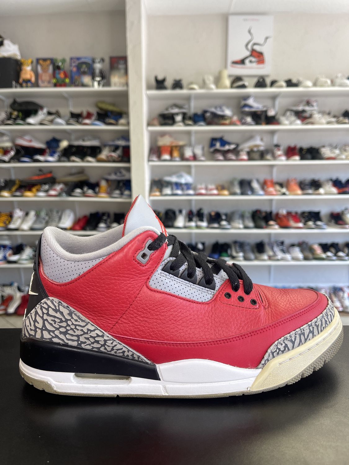 J3 “UNITE”  (SZ9.5)  USED/OG BOX