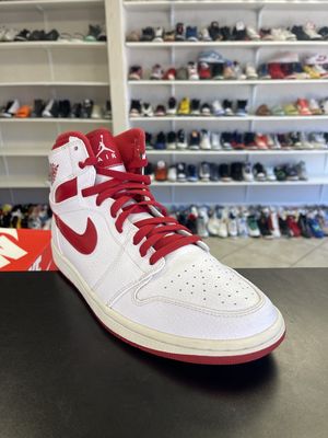 J1 “DO THE RIGHT THING RED (2009)”   (SZ11)  USED/REP BOX