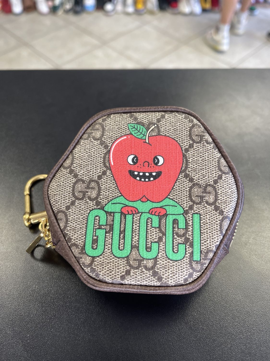 GUCCI COIN POUCH “APPLE” USED