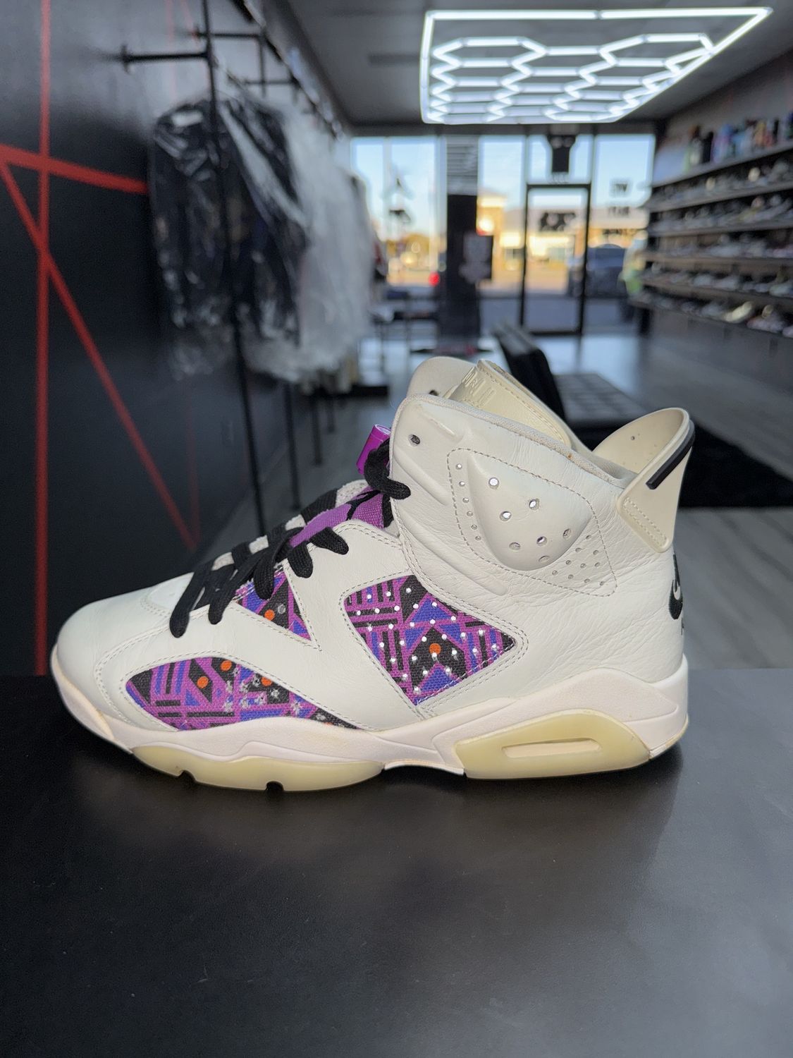 J6 “QUAI 54”  (SZ 8.5)  USED/OG ALL