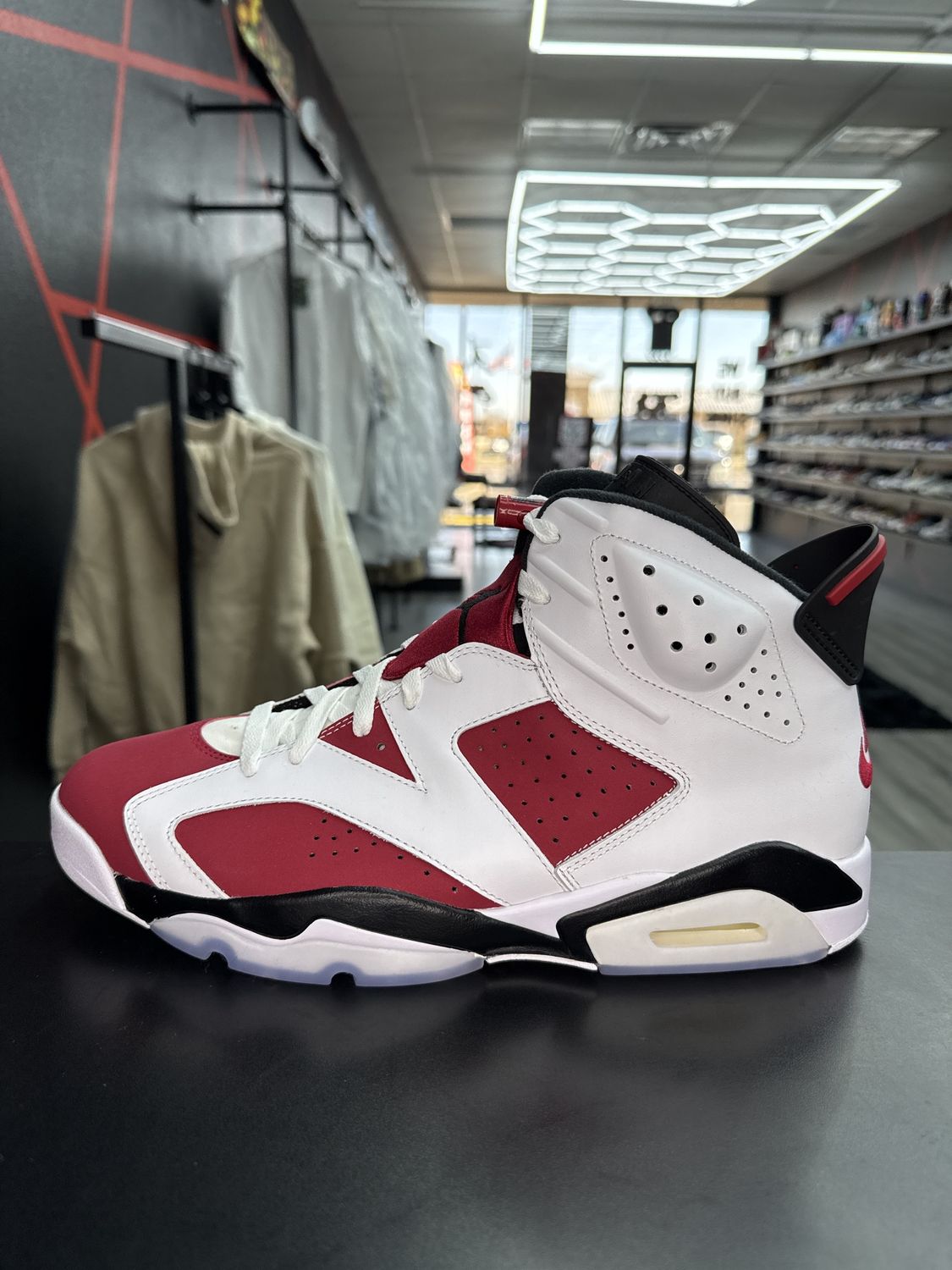 J6 “CARMINE”  (SZ 13)  NEW/NO BOX