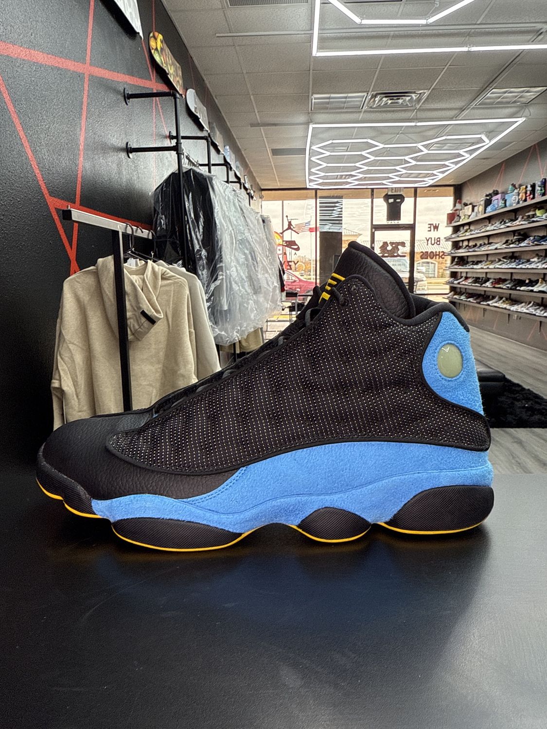 J13 “CHRIS PAUL”  (SZ 14)  USED/NO BOX