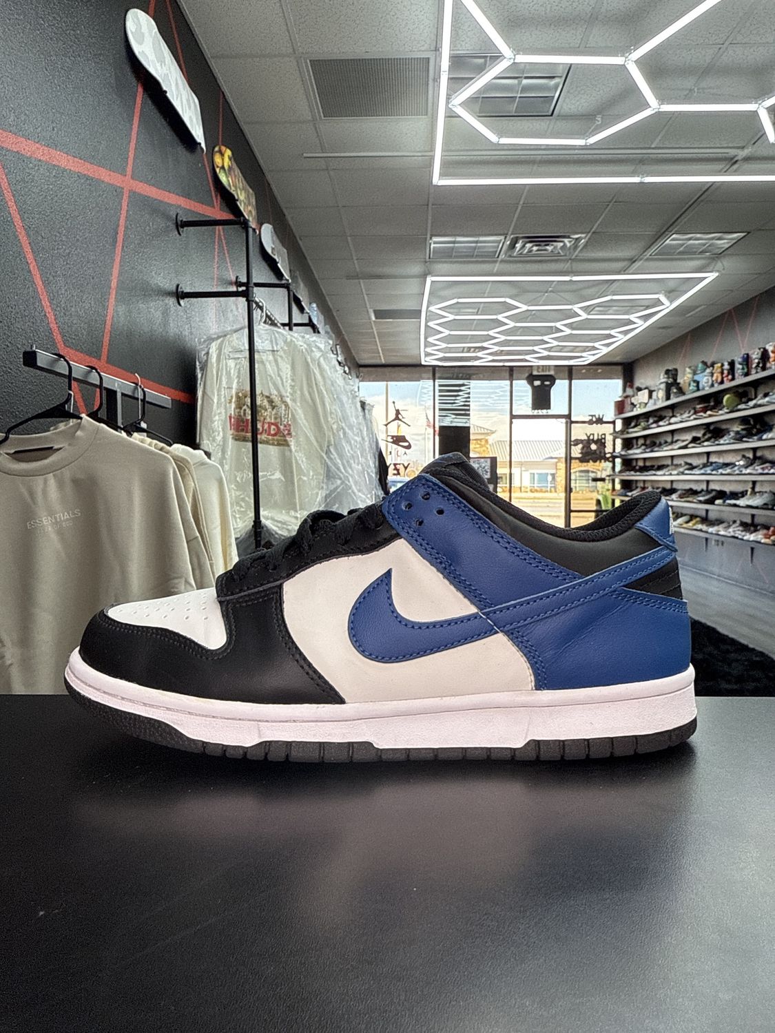 NIKE DUNK “INDUSTRIAL BLUE”  (SZ 6.5y)  USED/OG BOX