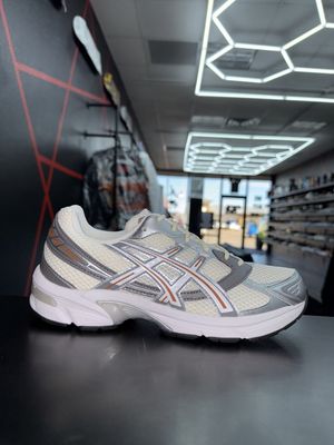 ASICS GEL-1130 “CREAM WHT”  (SZ 12)  NEW/OG ALL