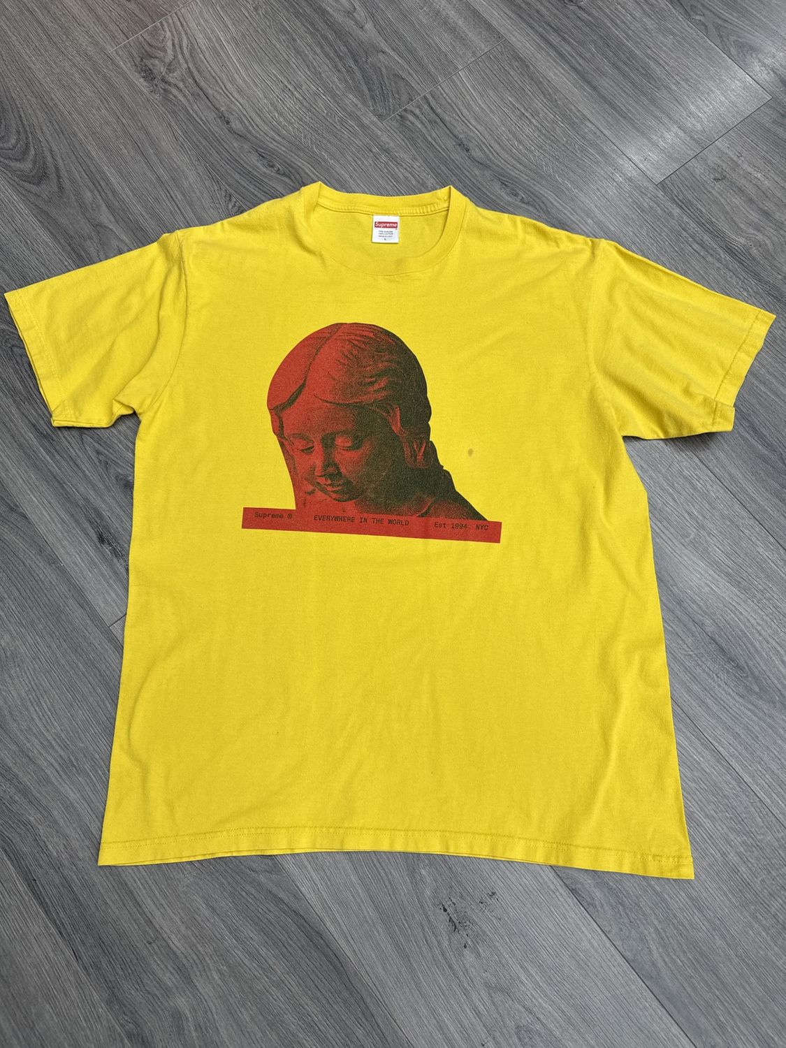 SUPREME TEE “YLW/NYC”  (LARGE)  USED