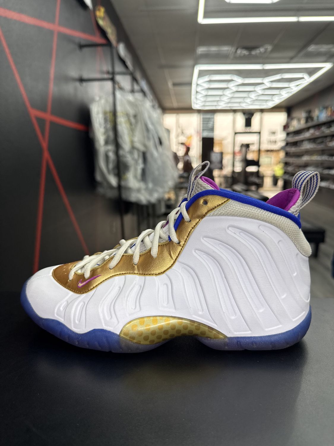 NIKE FOAMPOSITE “PB &amp; J”  (SZ 6y)  USED/OG BOX