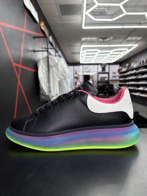 ALEXANDER McQUEEN “BLK/NEON”  (SZ 12)  USED/OG BOX