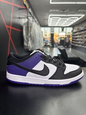 NIKE DUNK SB “COURT PURPLE”  (SZ 9)  NEW/OG ALL