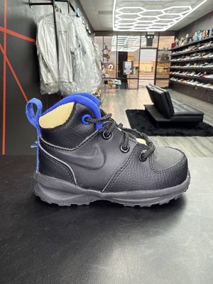NIKE “BLK/BLUE”  (SZ 6c)  USED