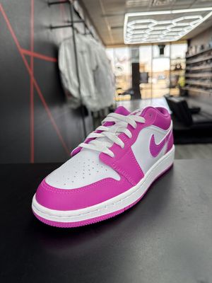 J1 LOW “FIRE PINK”  (SZ 5.5y)  NEW/OG ALL