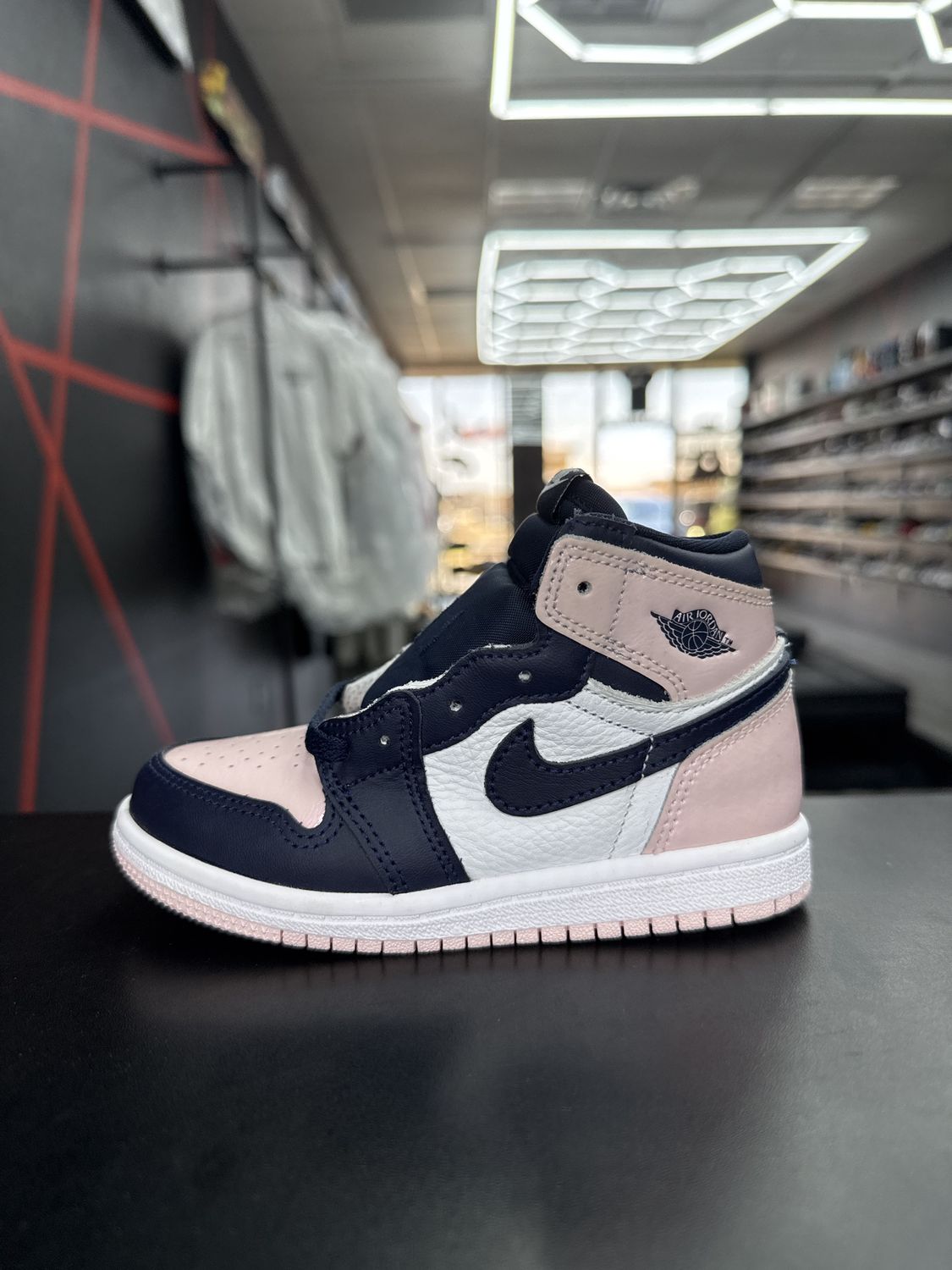 J1 “ATMOSPHERE”  (SZ 9c)  NEW/OG ALL