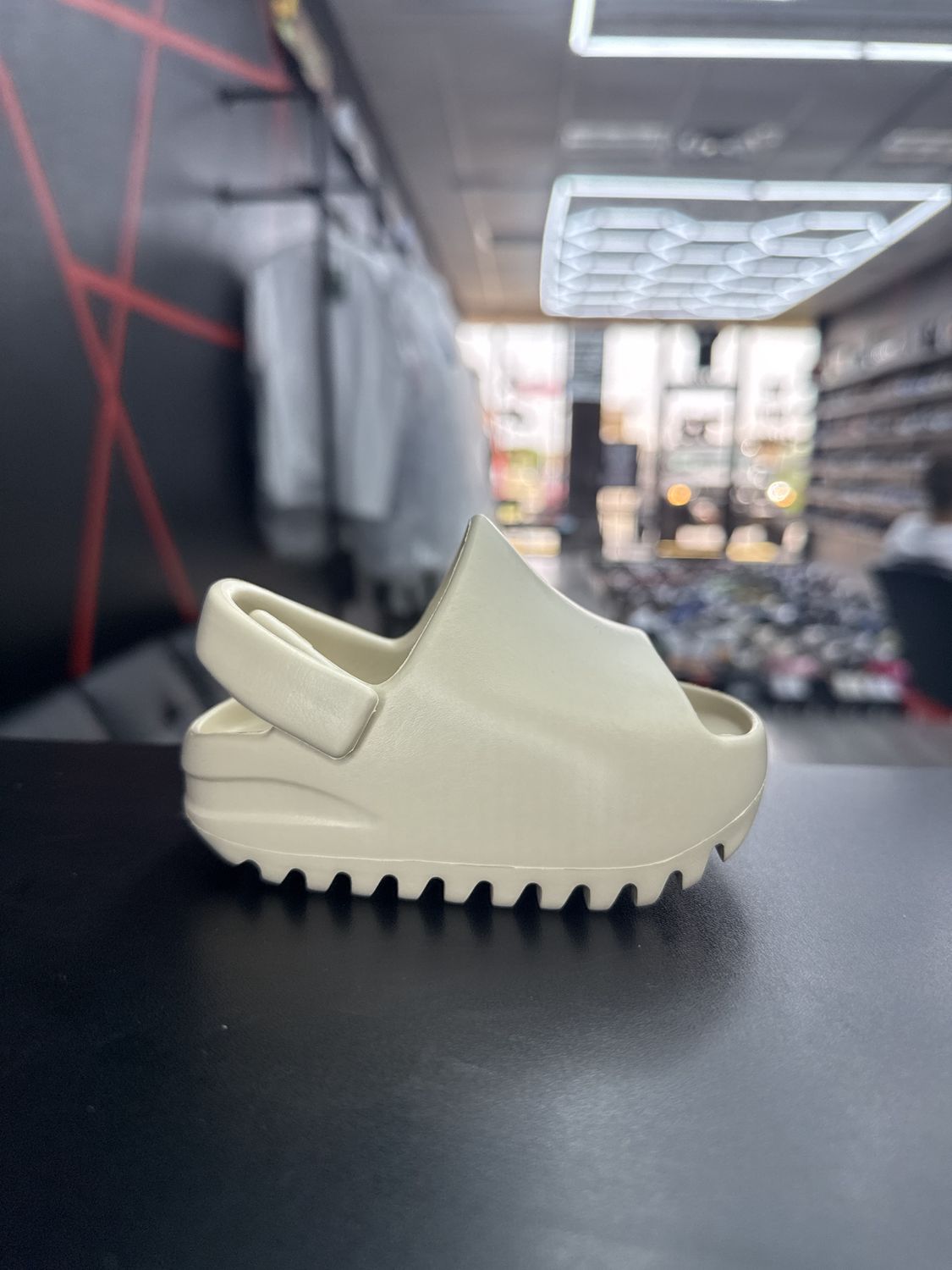 YZY SLIDE “BONE”  (SZ 5k)  NEW/OG ALL