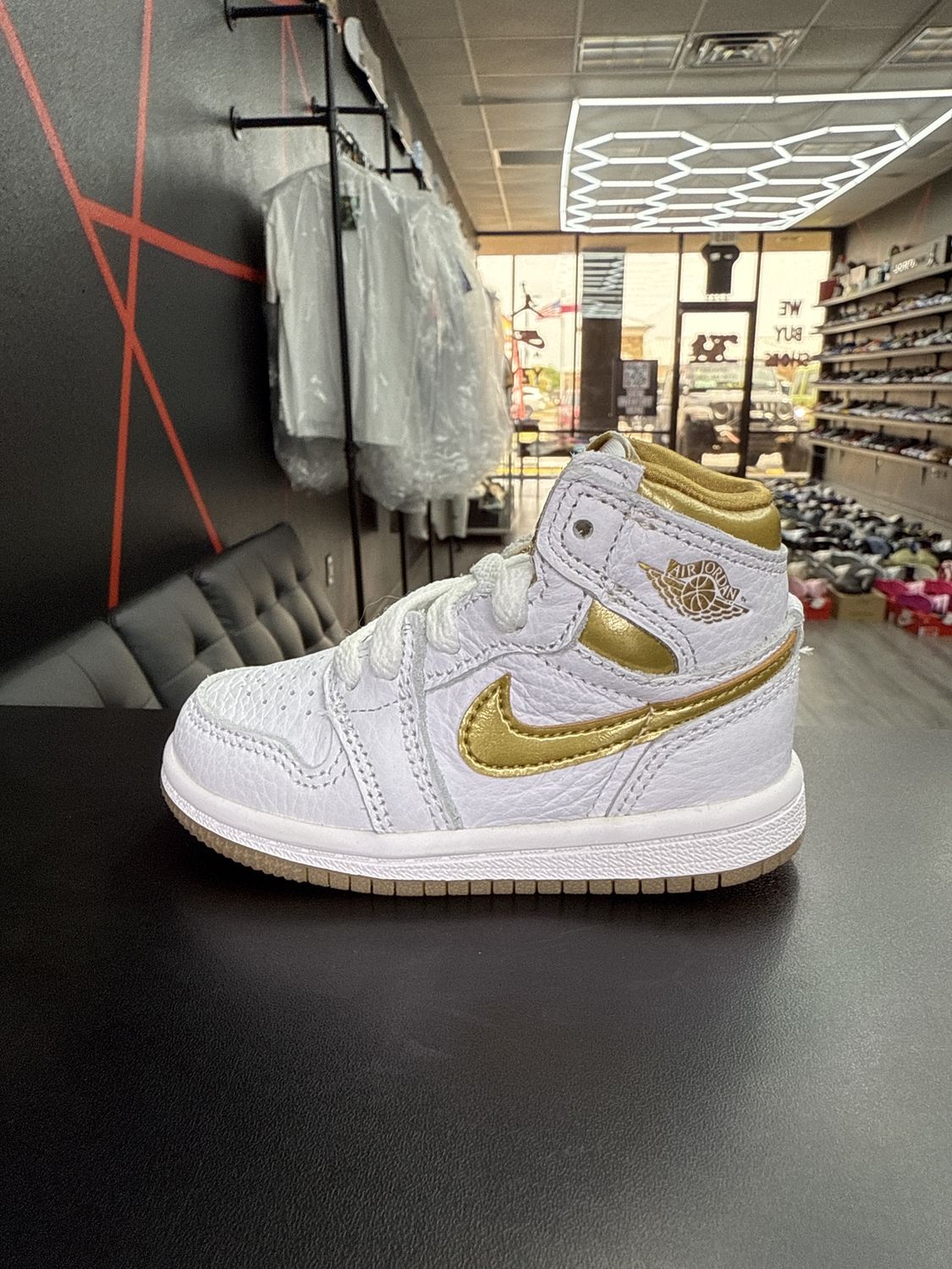 J1 MID “METALLIC GOLD”  (SZ 5c)  NEW/OG ALL