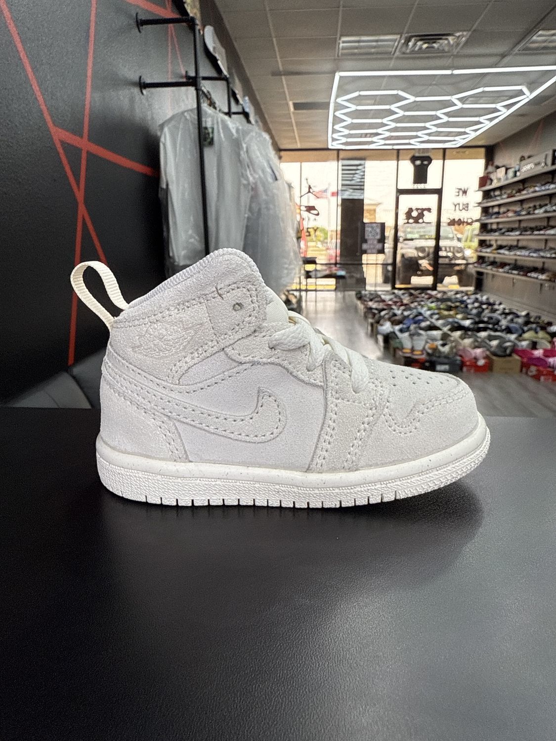 J1 MID “PALE IVORY”  (SZ 5c)  NEW/OG ALL