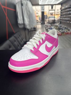 NIKE DUNK “LASER FUCHSIA”  (SZ 4.5Y)  NEW/OG ALL
