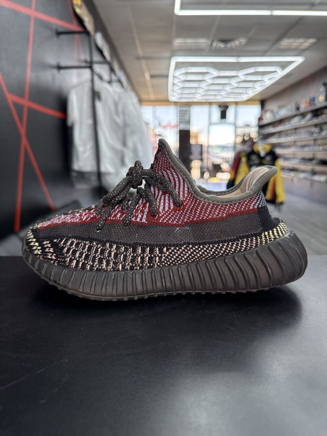 YZY 350 V2 “YECHEIL NR”  (SZ 4)  USED/OG BOX