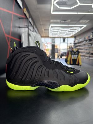 NIKE FOAMPOSITE “BLK VOLT”  (SZ 7Y)  NEW/OG ALL