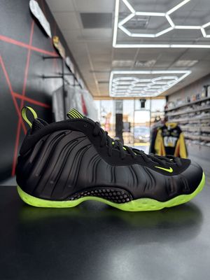 NIKE FOAMPOSITE “BLK VOLT” (SZ 10)  NEW/OG ALL
