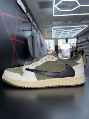 J1 LOW x TRAVIS SCOTT “MEDIUM OLIVE” (SZ 11)  TRIED ON/ OG ALL (MISSING INSERTS)