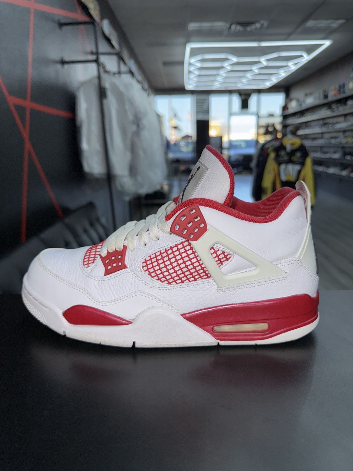J4 “ALTERNATE 89”  (SZ 10)  USED/NO BOX