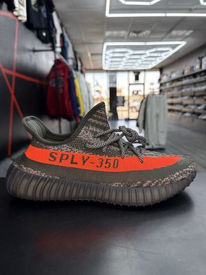 YZY 350 V2 “CARBON BELUGA” (SZ 7.5)  NEW/OG ALL