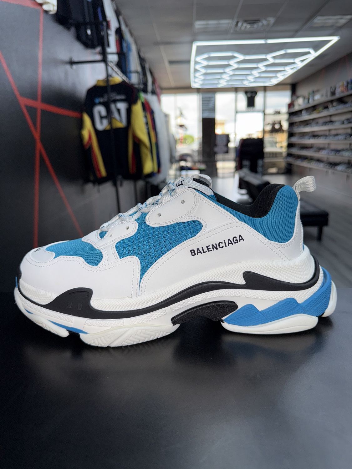 BALENCIAGA TRIPLE S “BLUE/WHT”  (SZ 11)  USED/OG BOX