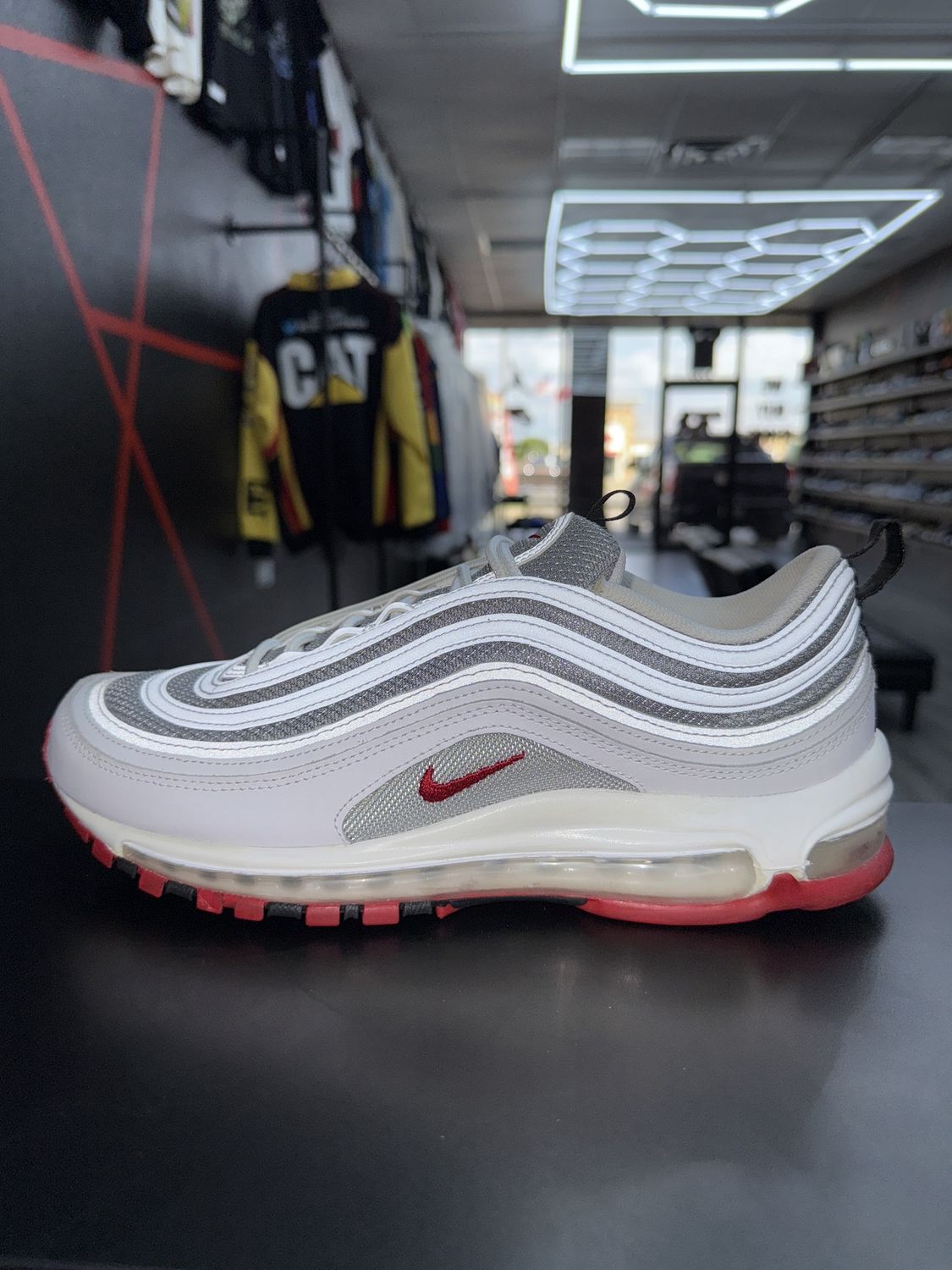 NIKE AIR MAX 97 “WHT BULLET”  (SZ 11)  USED/OG BOX