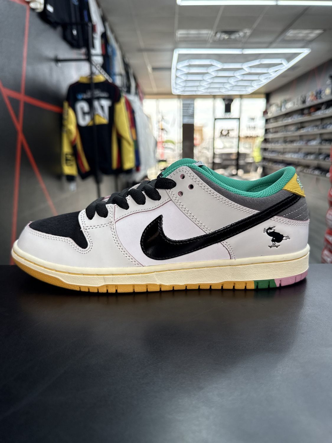 NIKE DUNK SB “CSEF”  (SZ 9.5)  NEW/OG ALL