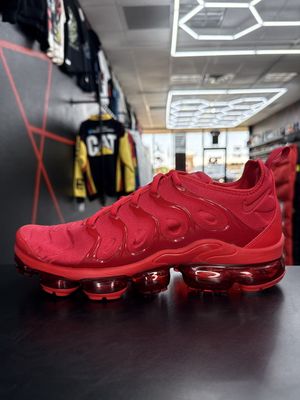 NIKE VAPORMAX “RED” (SZ 11)  USED/OG BOX